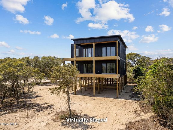 2nd image of 2088 Sandpiper Road