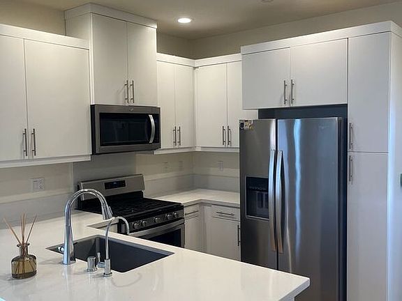 5th image of 4102 Calle Arbol