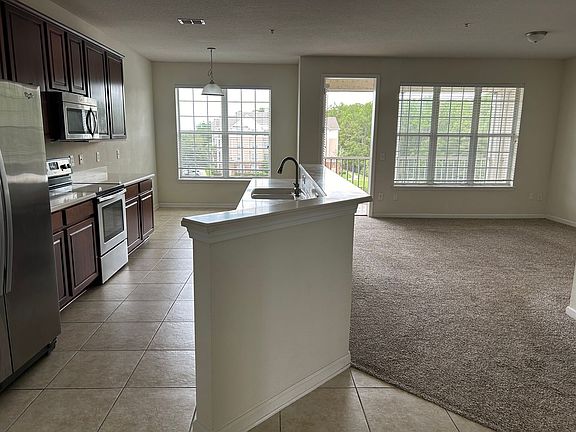 4th image of 11251 Campfield Dr Unit 4408