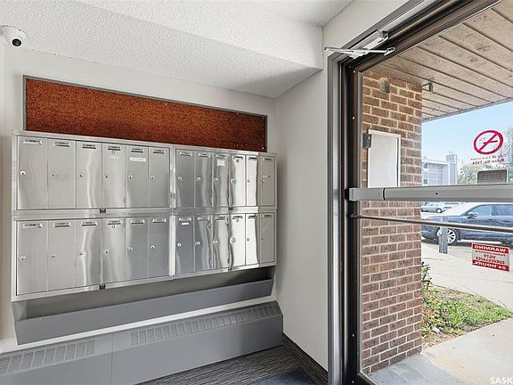 4th image of UNIT 1724-425 115th STREET E