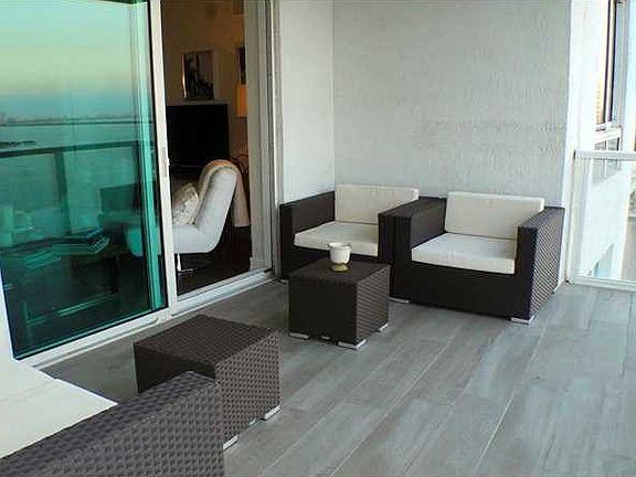 4th image of 1900 N Bayshore Dr APT 1601