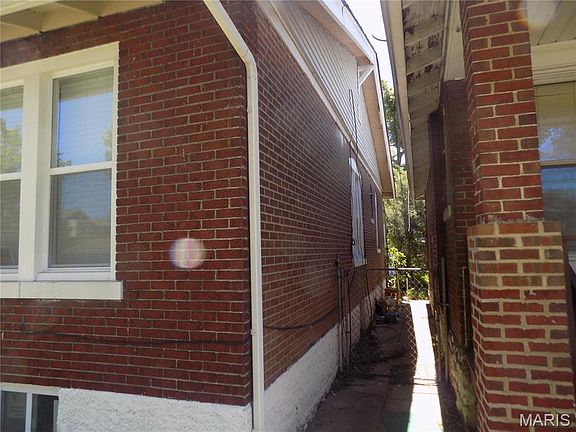 4th image of 4816 Sacramento Ave
