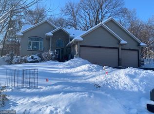 909 Hazelwood Ct, Buffalo, MN 55313
