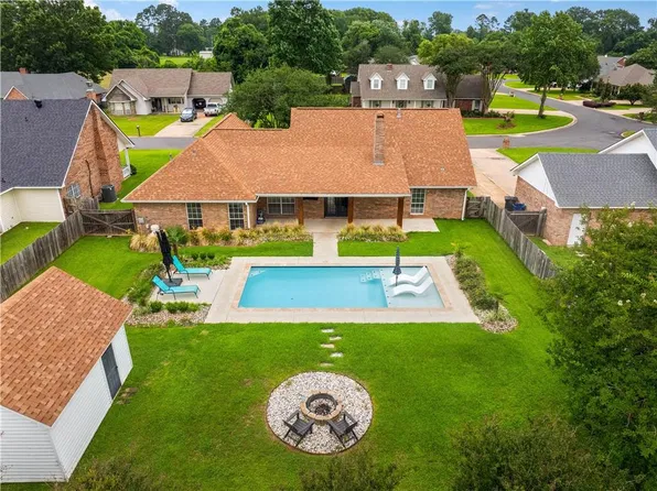 791 Whitfield Dr, Natchitoches, LA 71457
