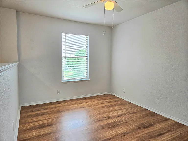 161 Beech Dr — Photo 6