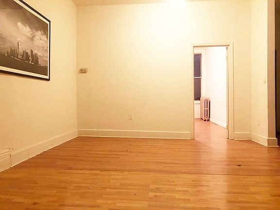 4th image of 93 Jefferson St #1