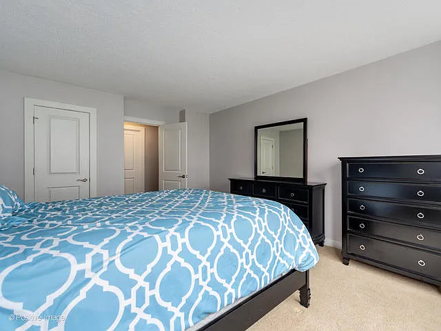 2930 N Sheridan Rd #611 — Photo 10