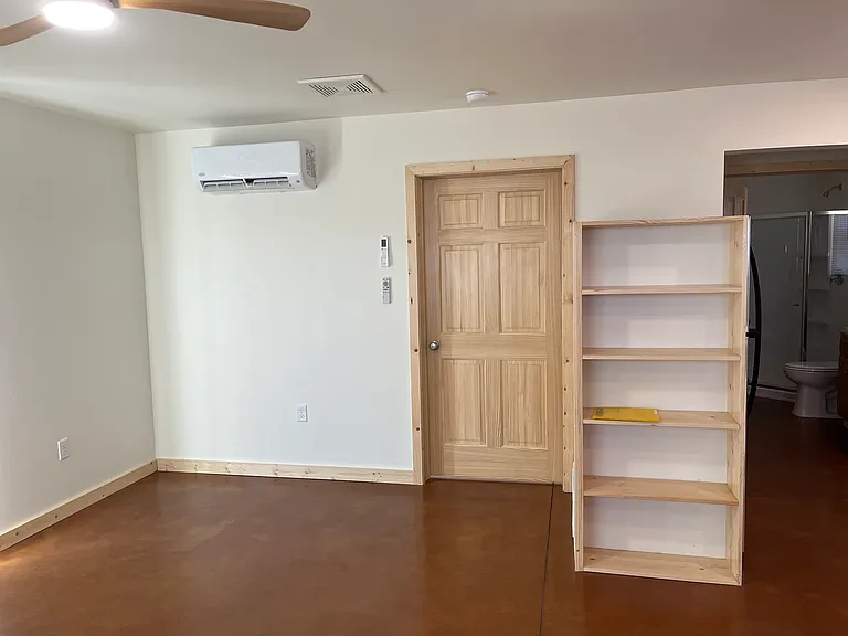 2780 Roberts Dr — Photo 4