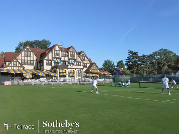 64-05 Yellowstone Boulevard image 19 of 22