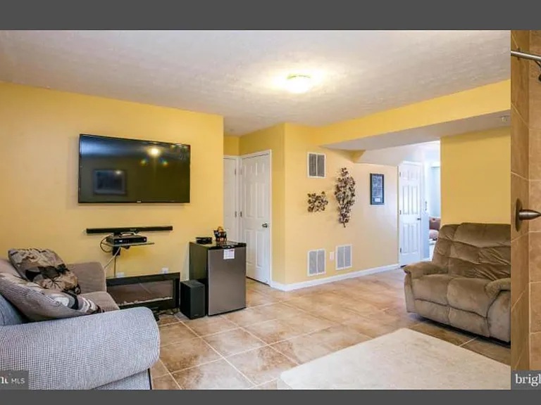 8130 Mallard Shore Dr — Photo 20