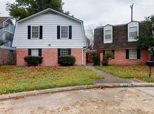 19 Donys Ct, Houston, TX 77040