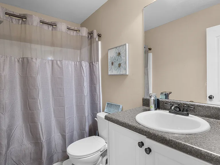 113 Greystone Dr — Photo 32
