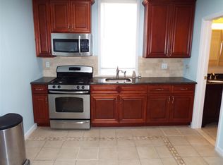 464 Mallory Ave, Jersey City, NJ 07306