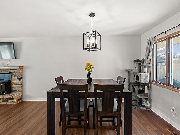 4th image of 318 NE Bel Aire Rd