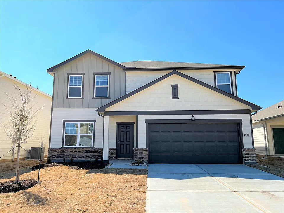 1036 Lacebark Pine Ln