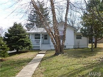 1st image of 2412 E Milton Ave