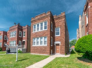 1422 Grove Ave, Berwyn, IL 60402