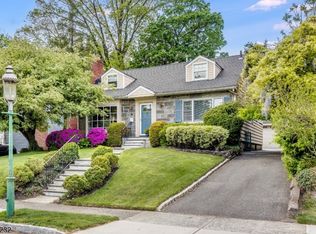 50 Stonehouse Rd, Glen Ridge, NJ 07028