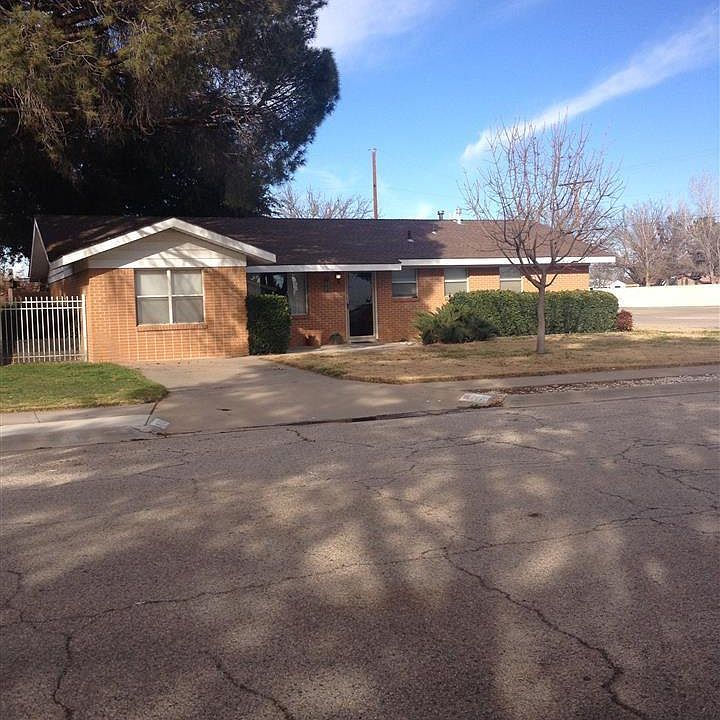 1st image of 702 Easy St