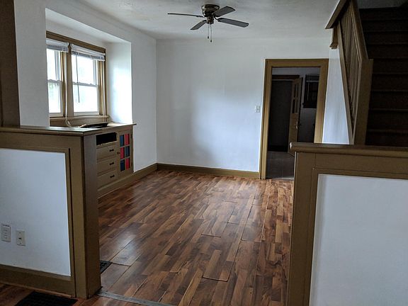 3rd image of 2317 Nowland Ave