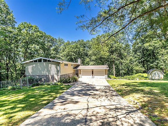 2nd image of W11421 Spaulding Road