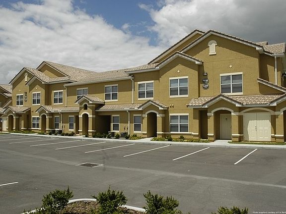 2nd image of 9000 Avenue Pointe Cir #17-103