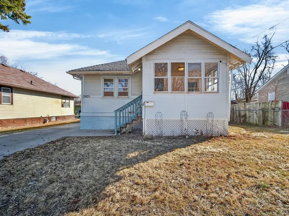 2021 22nd St, Des Moines, IA 50310