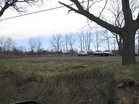 1st image of 1633 E Shore Dr