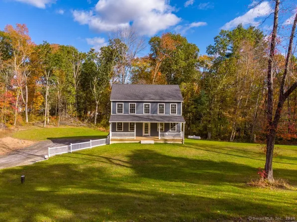 367 Day Street, Brooklyn, CT 06234