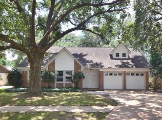 2006 S Memorial Ct, Pasadena, TX 77502