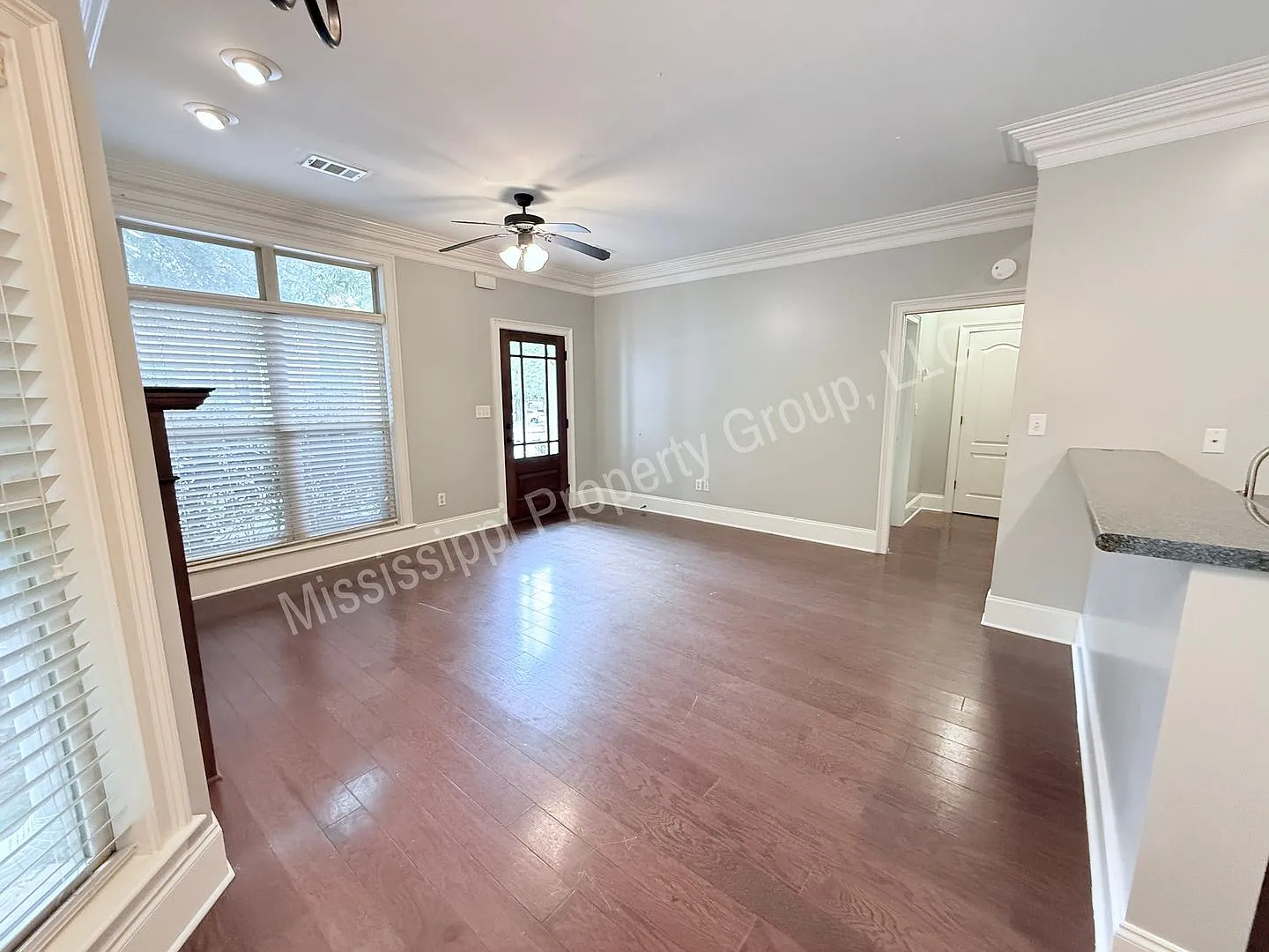 3BR/3BA For Rent — Photo 3