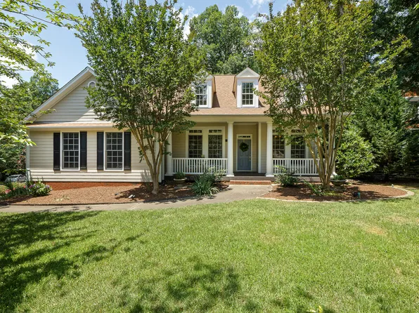 101 Chalkwell Ct, Cary, NC 27519
