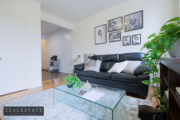 Rented by ZealEstate Group Inc | media 33