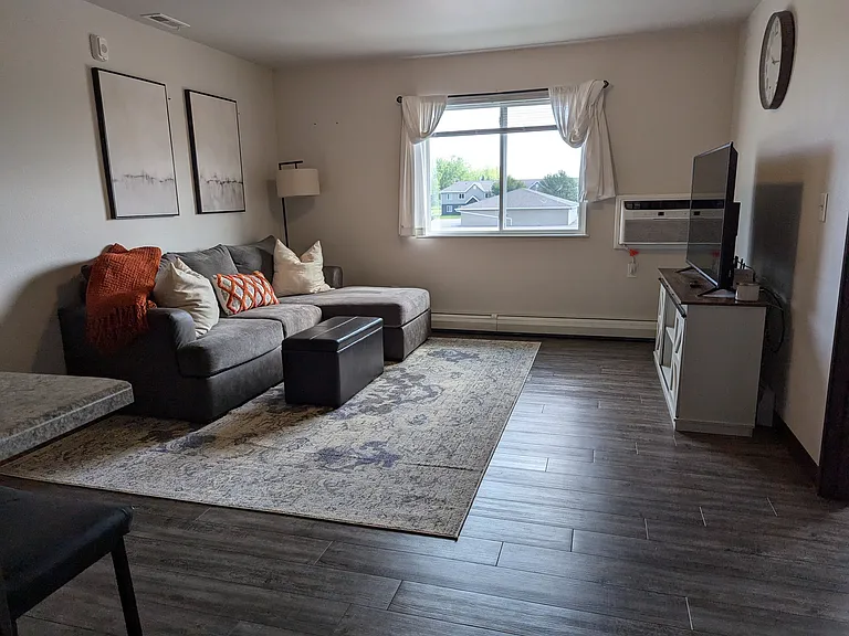 Park West apartments — Photo 5