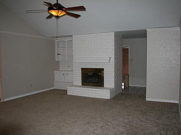 2nd image of 1510 Monroe Dr