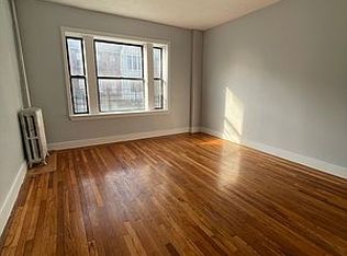 437 E 22nd St #3B, Brooklyn, NY 11226