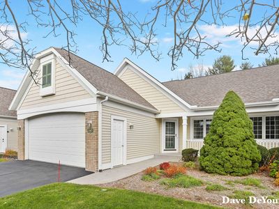 347 Timberlake Dr E, Holland, MI, 49424