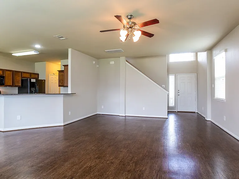 23630 Maple View Dr — Photo 3