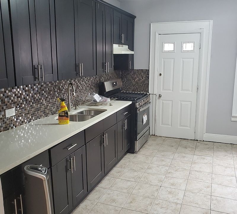 1st image of 2282 E 14th St #1
