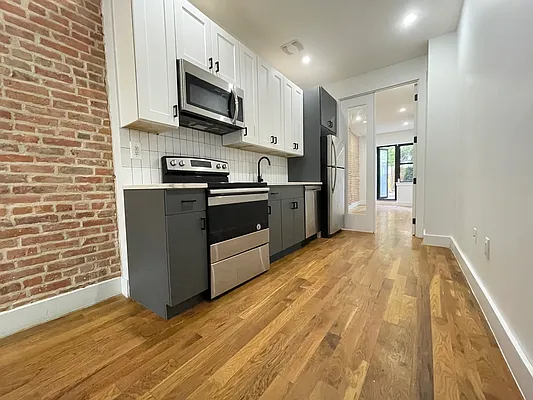 Rented by Yup Realty LLC | media 2