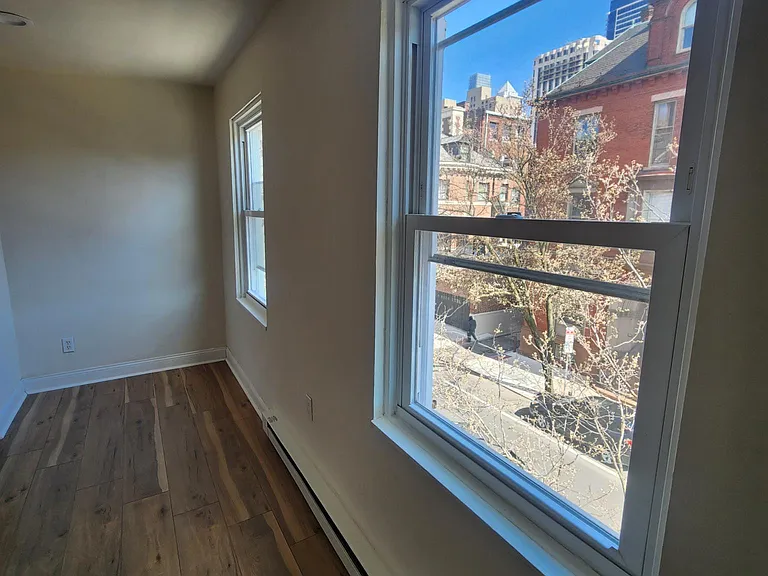 242 S 22nd St #1 — Photo 11