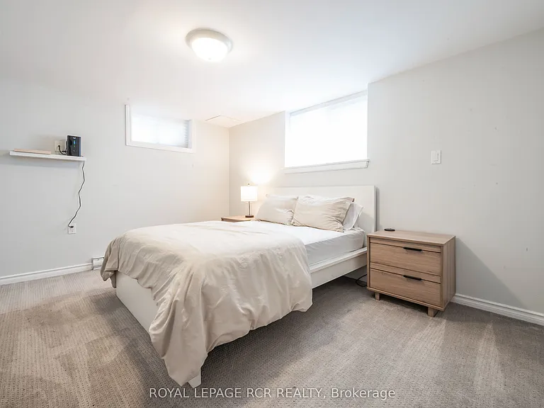 64 2nd St #LOWER — Photo 9