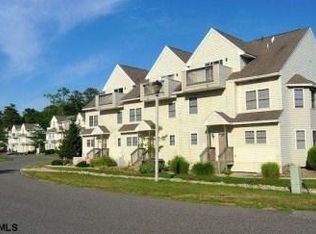 702 Jonathon Ct, Egg Harbor Township, NJ 08234