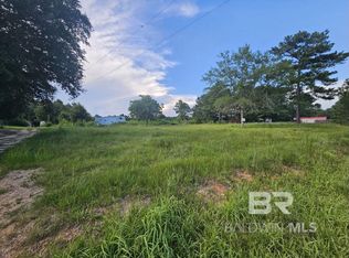 9538 Oak Farms Dr, Irvington, AL 36544