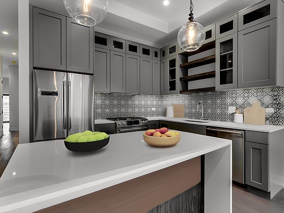 2nd image of 1350 N Claremont Ave #3