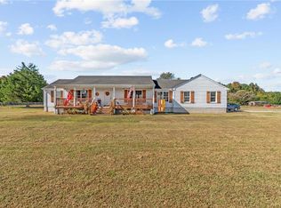 685 Lake Meade Dr, Suffolk, VA 23434