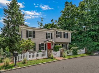 5 E Main St, Mendham, NJ 07926