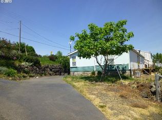 389 4th St, Yoncalla, OR 97499