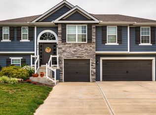 501 Chisam Rd, Kearney, MO 64060