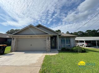 809B Cardinal St, Fort Walton Beach, FL 32547